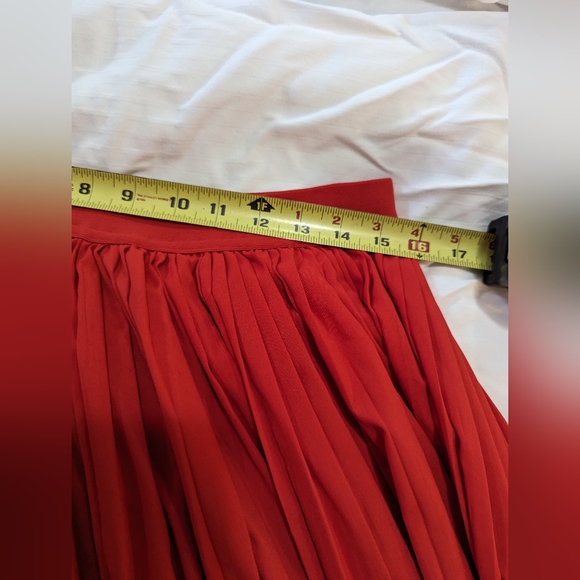 Red Elastic Waist Maxi Skirt s:3x (actually 1X) - Picture 5 of 8